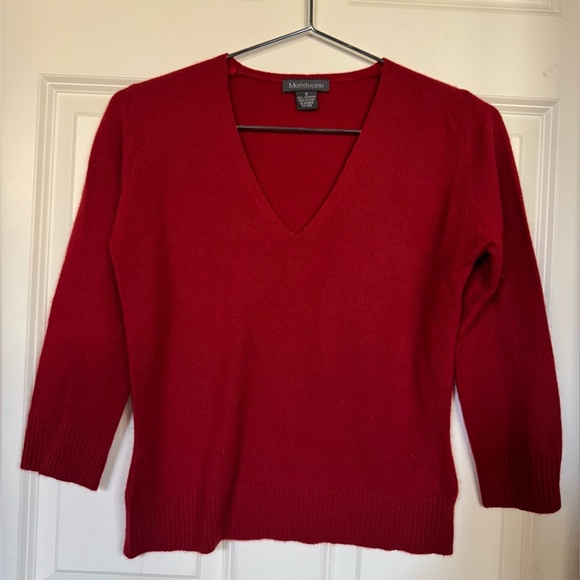 Mendocino 100% Cashmere V-Neck Sweater - Picture 4 of 4